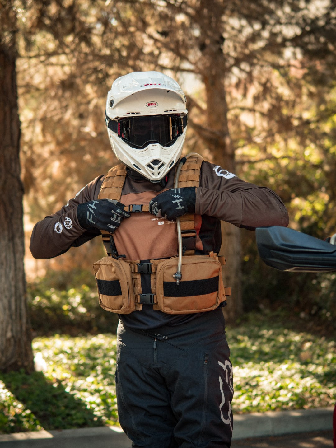 THE PACK VEST – WLF Enduro - Main Image