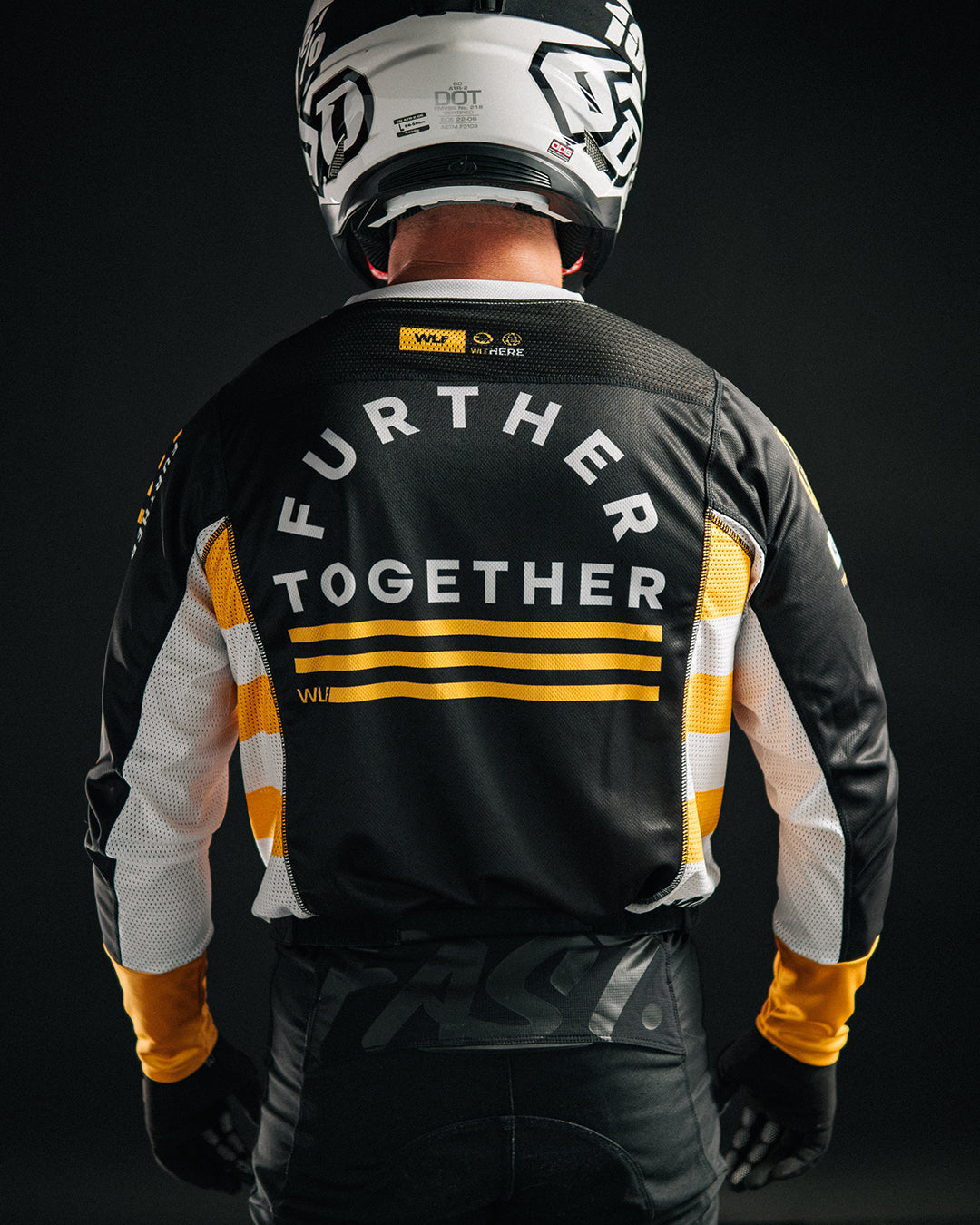 WLF T-Stone Jersey // Gaiter Combo