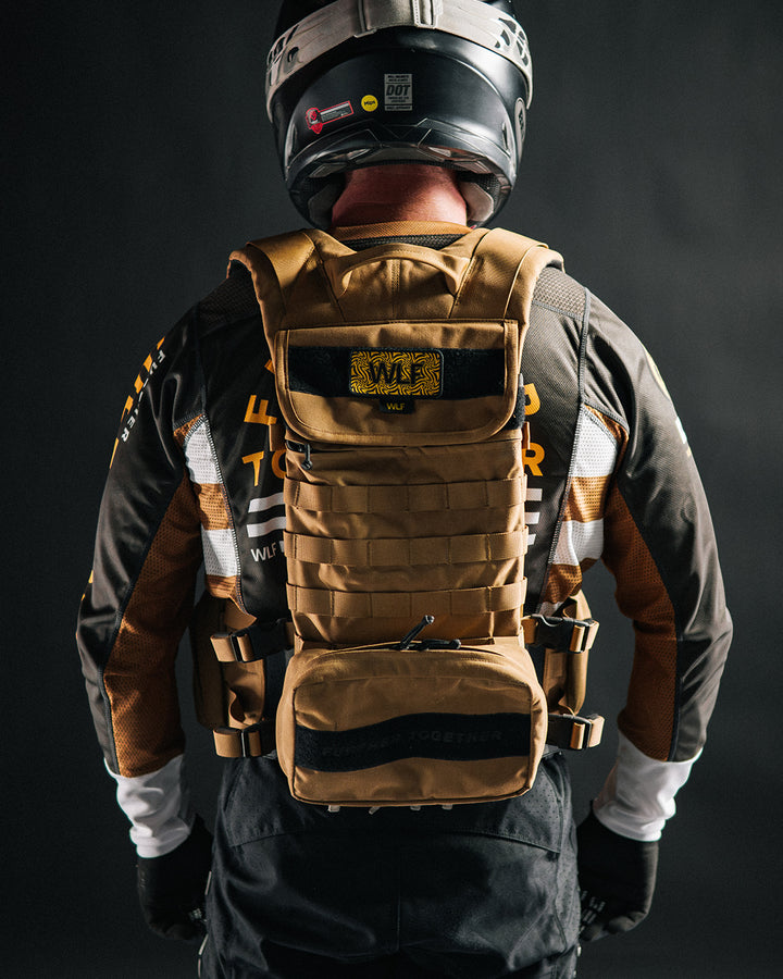 WLF T-Stone Jersey // Gaiter Combo