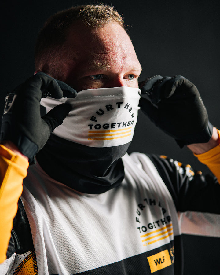 WLF T-Stone Jersey // Gaiter Combo